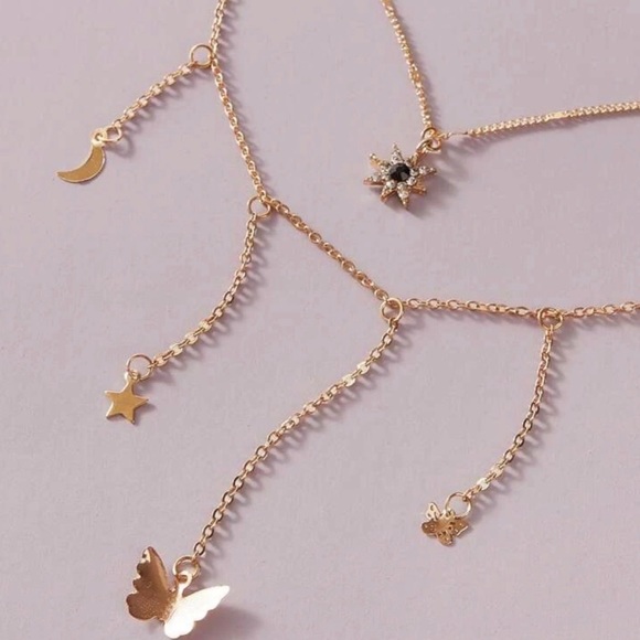 3/$30 💛 Multi Layered Charm Necklace - Picture 3 of 4